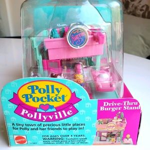 New in Box Polly Pocket 94 drive-thru burger stand